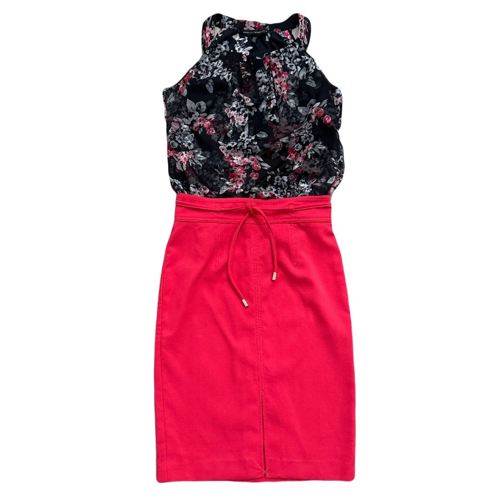 (33) White House Black Market top, Halter Neckline, Floral Black and Pink, Silk